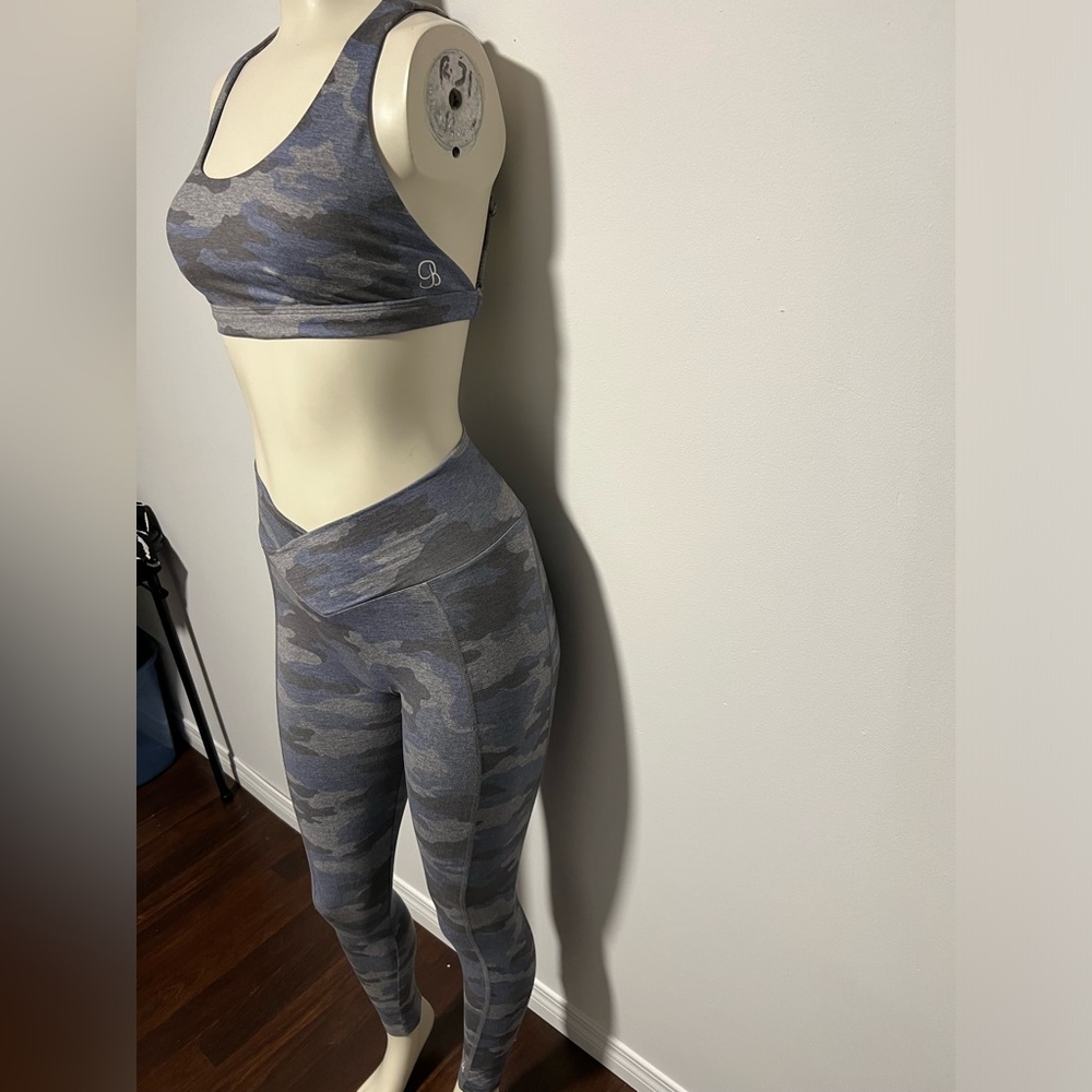 Bombshell Sportswear Camo Set - Picture 7 of 9